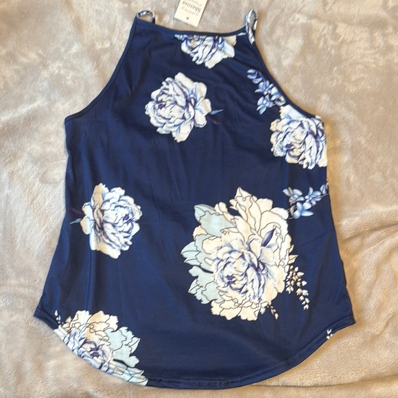 Sherosa || NWT Floral Navy Blue Top (M) - Picture 7 of 9